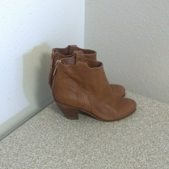 Sam Edelman Lisle Brown Leather Ankle Boots - Picture 3 of 7